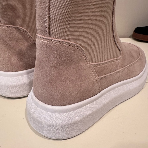 Women’s Nurture Atna Sneaker Boot - Picture 7 of 9